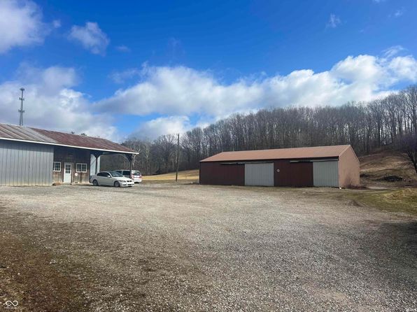 1335 Greasy Creek Rd, Nashville, IN 47448