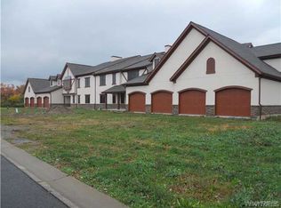 735-204 Legacy Dr #204, Lewiston, NY 14092