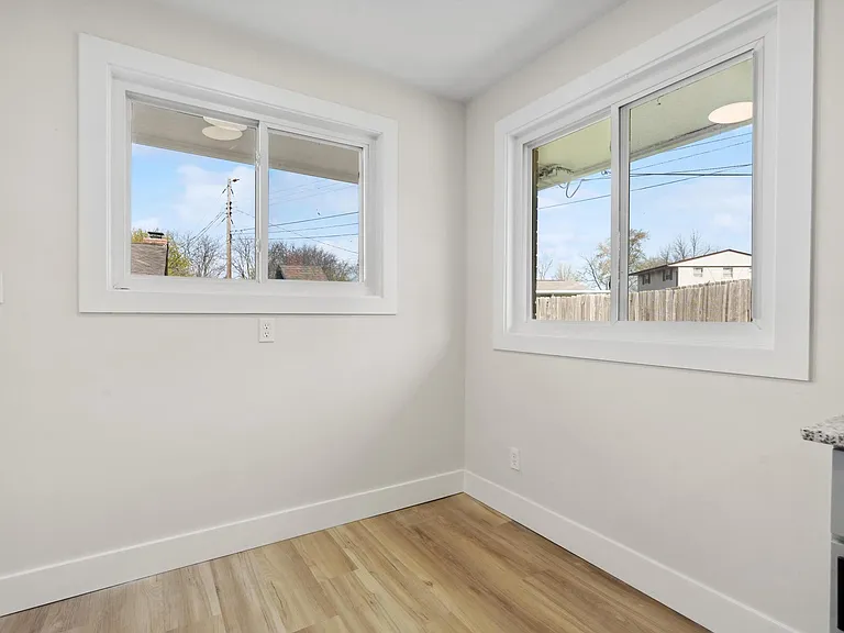 4516 Drayton Ct — Photo 13