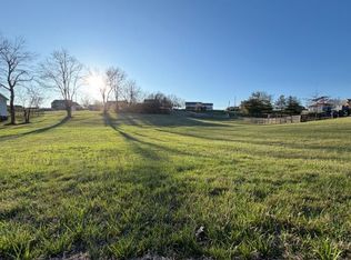 1061 Walnut Grove Cir, Richmond, KY 40475