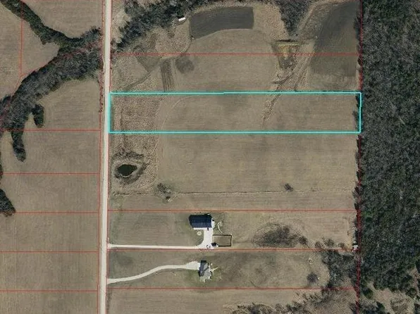 9200 NE Marple Rd, Topeka, KS 66617