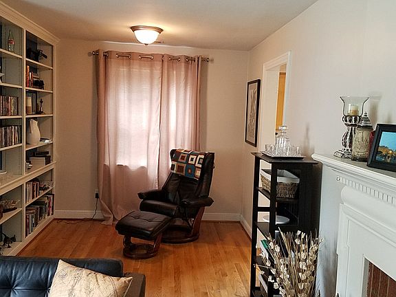 Dining area off living room