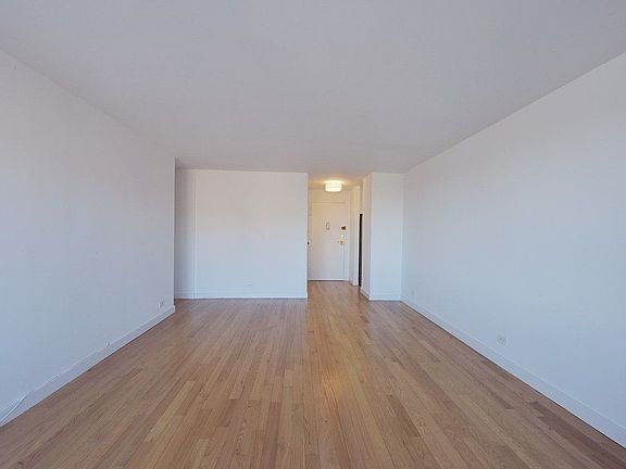 3rd image of 372 Central Park W APT 15L