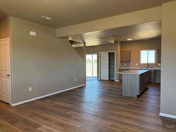 4th image of 6100 Harper Ln