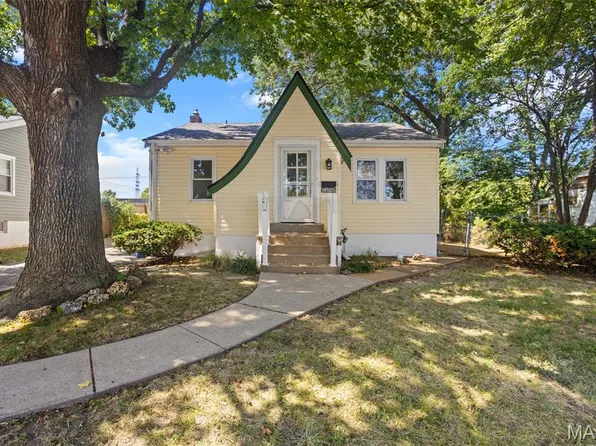 9525 Brenda Ave, Saint Louis, MO 63123