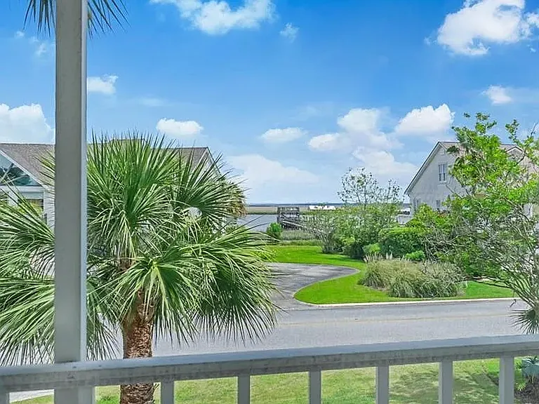 5021 Riverside Dr — Photo 17