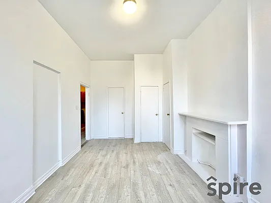 Rented by Spire Group | media 11