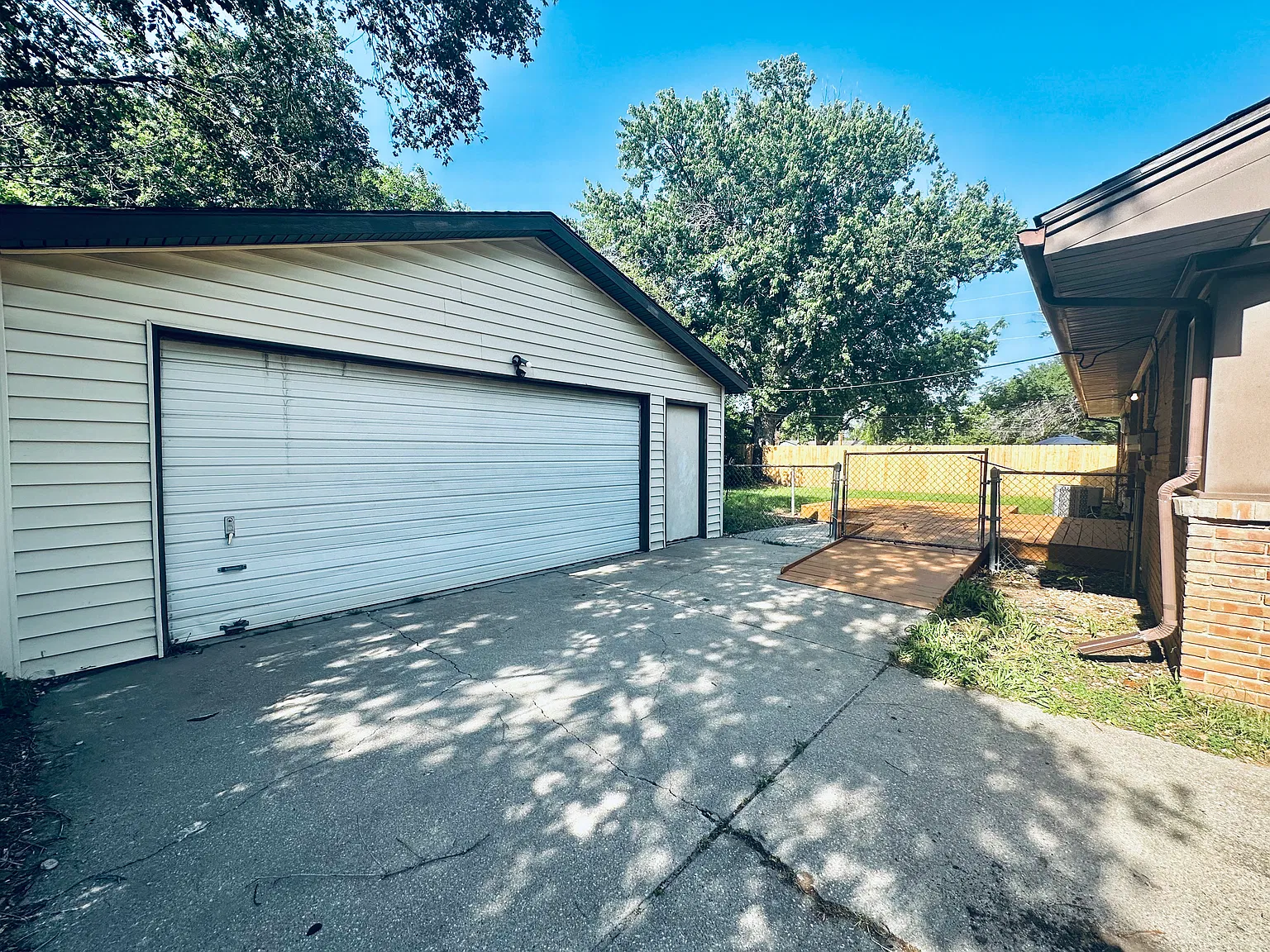 7914 E Lincoln St — Photo 4