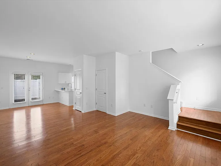 2252 Vision Dr — Photo 4