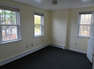 188 Main St APT 1, New London, NH 03257