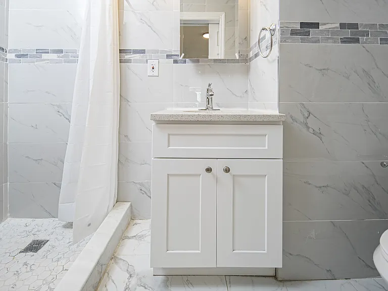 1820 Highland Ave #2 — Photo 8