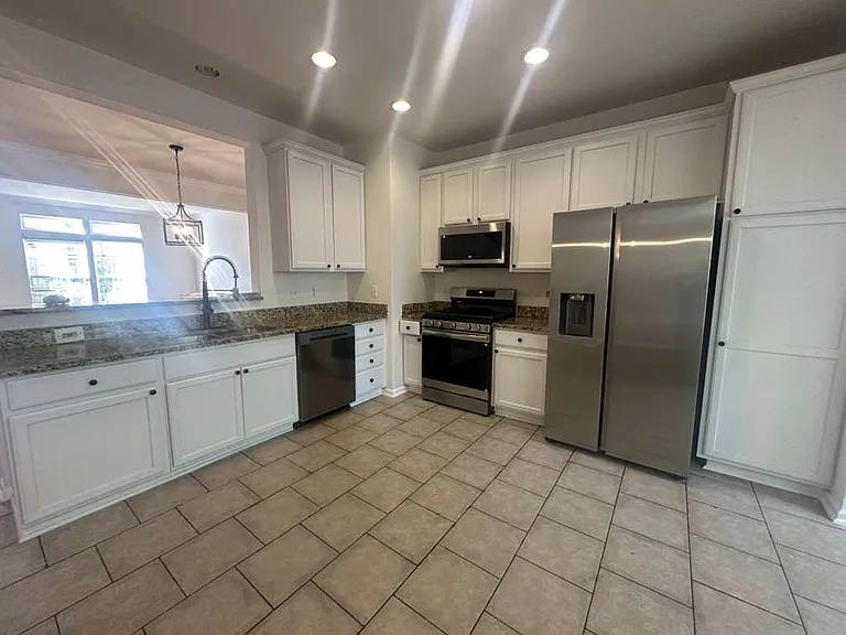 8477 Hallie Rose St — Photo 5