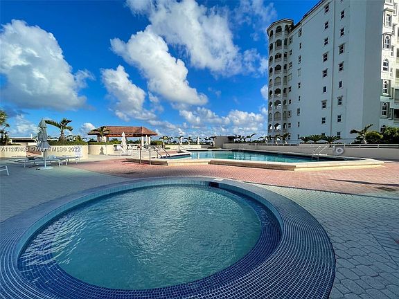 3rd image of 20185 E Country Club Dr APT 1209