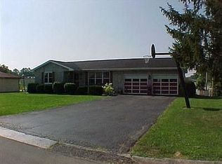 1633 W Lawrence Dr, Scottsburg, IN