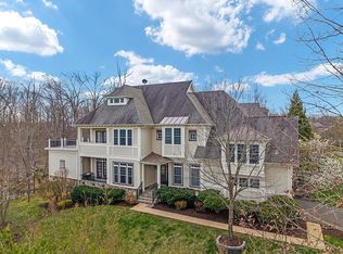 8301 Collier Ln, Gainesville, VA 20155