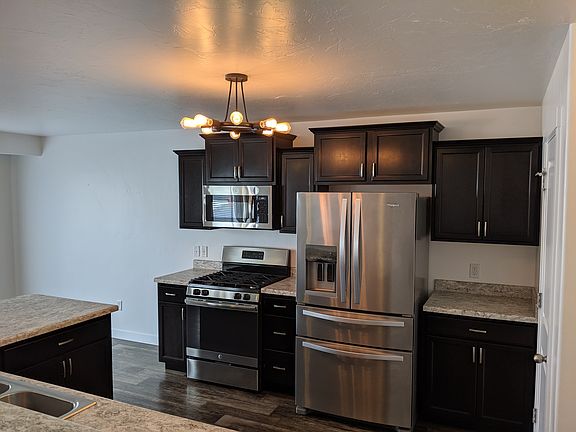 2nd image of 42 E Harmony Ct