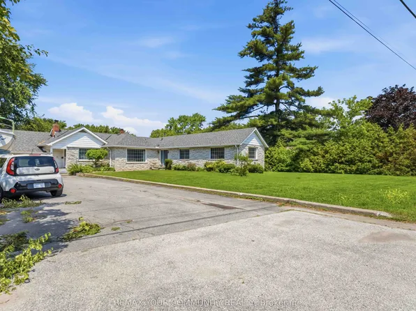 314 The Queensway S, Georgina, ON L4P 2B7