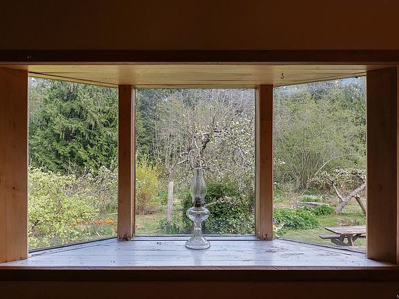 3rd image of 9210 McFarlane Rd
