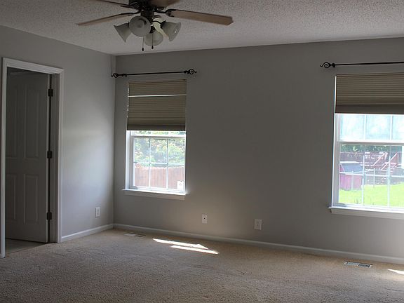 4th image of 346 Andrew Dr