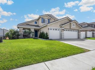 934 Big Spring Ct, Corona, CA 92878