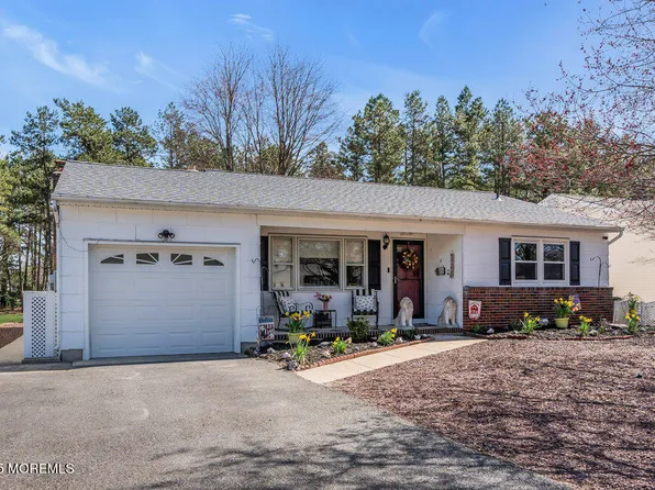 72 Millbrook Drive, Toms River, NJ 08757