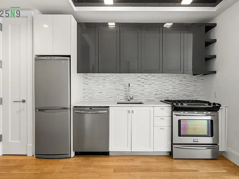 225 N 9th St #2C — Photo 3