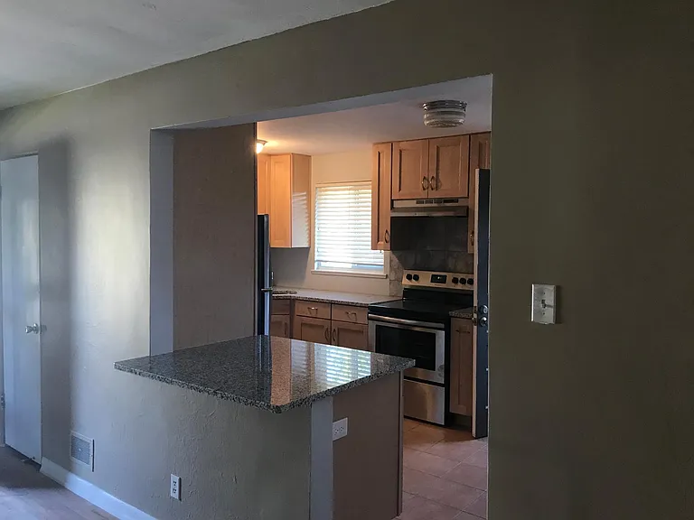 4272 Perry St — Photo 4