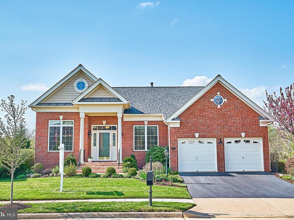 1st image of 15653 Alderbrook Dr
