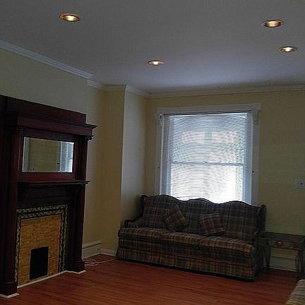 3rd image of 1018 N Monroe St