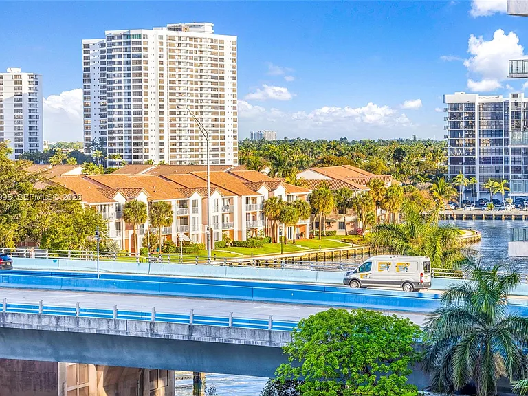 1825 S Ocean Dr #708 — Photo 27