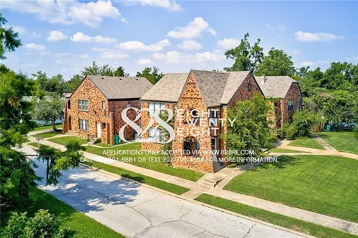 2302 NW 14th St — Photo 1