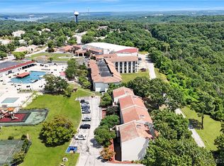 24 E Casa Del Rio Dr #689, Lake Ozark, MO 65049