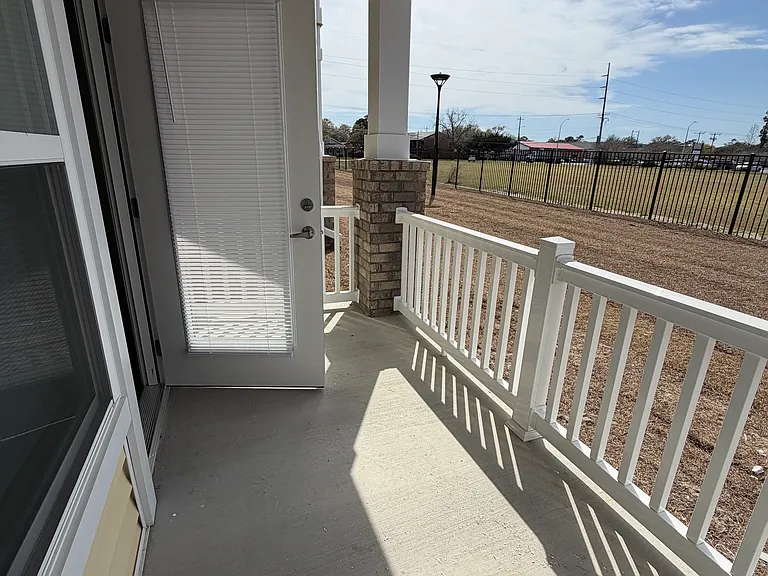 Elijah's Landing — Photo 68