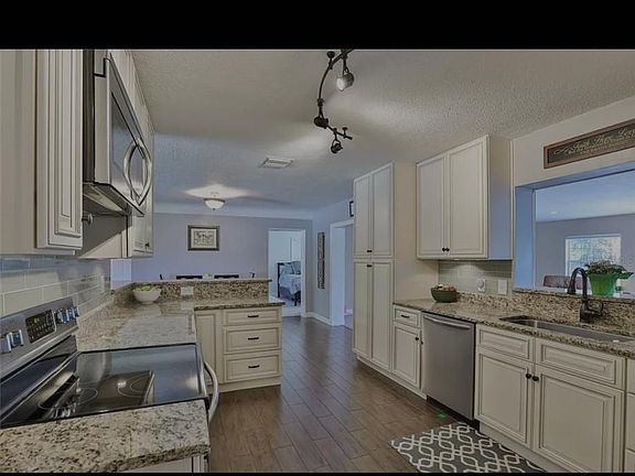 4th image of 5127 62nd St N