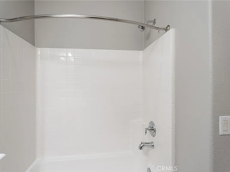 132 Principia Ct — Photo 36