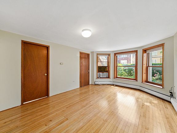 5th image of 4436 S Washtenaw Ave