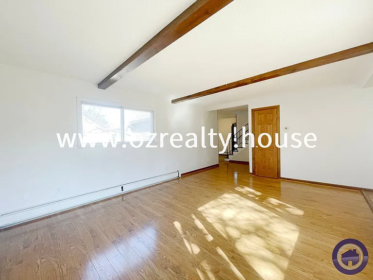 215 E Reed Ave — Photo 13