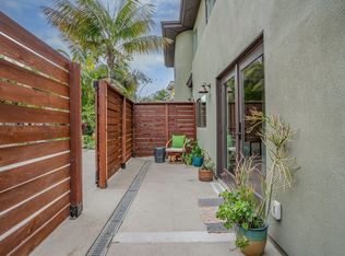 217 Hillcrest Dr #2, Encinitas, CA 92024