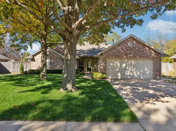 613 Colony Dr, Edmond, OK 73003