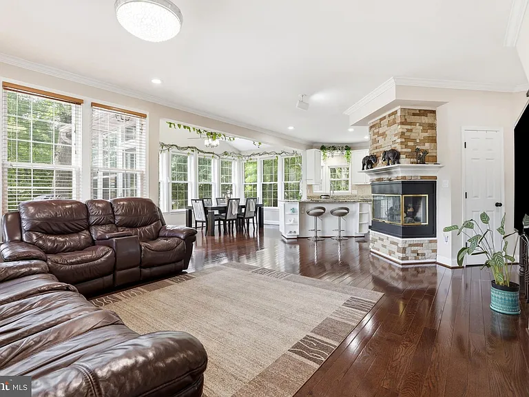13606 Northbourne Dr — Photo 11