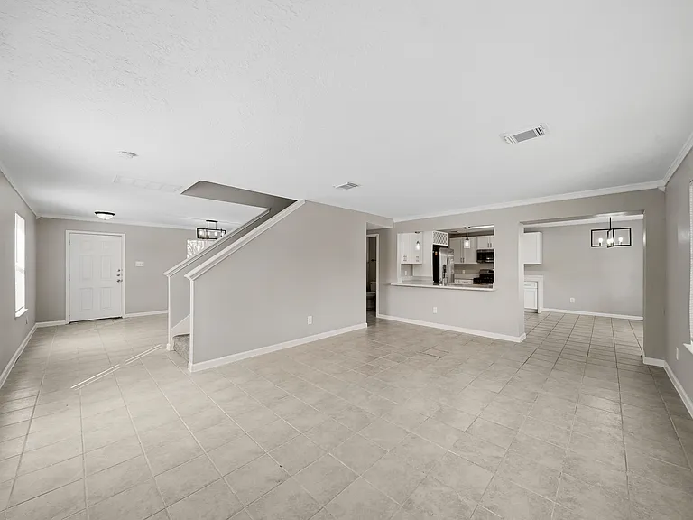 21619 Knightsbrook Ln — Photo 6