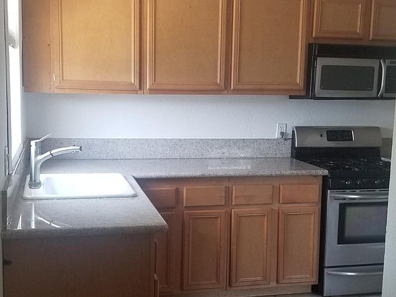 5th image of 12328 Lull St