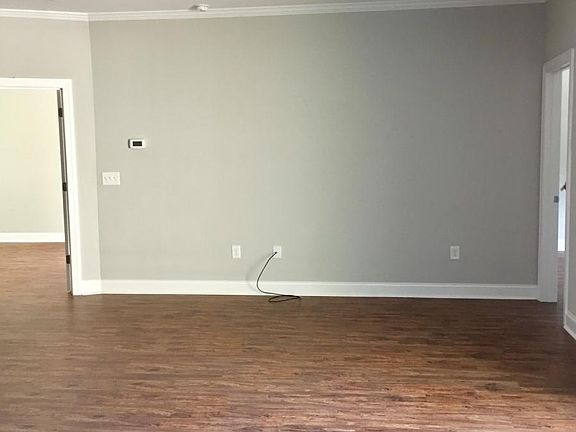 4th image of 103 Elizabeth St #100