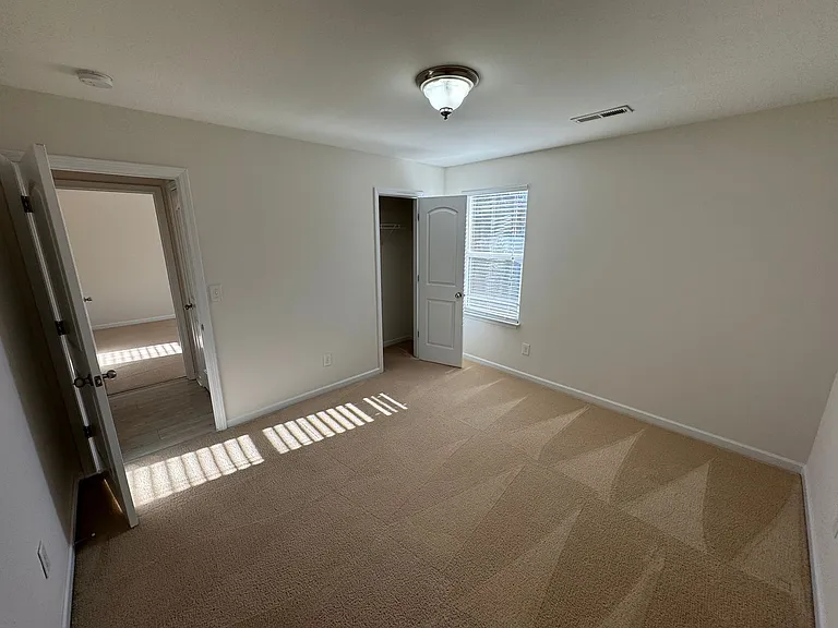 4820 Lynn Lee Cir — Photo 16