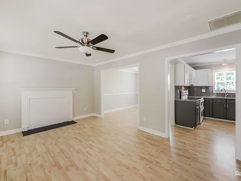 589 Lakeside Valley Dr — Photo 6
