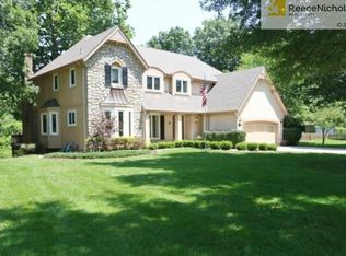 3440 S Pink Hill Cir, Blue Springs, MO 64015