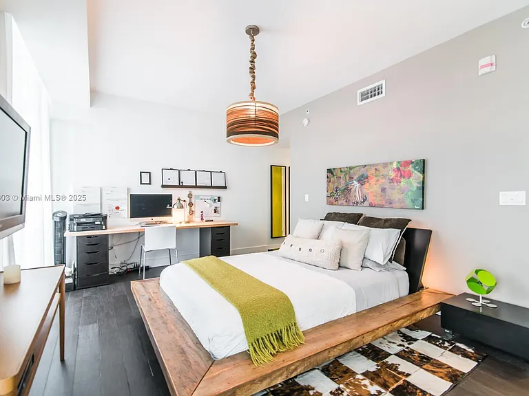6000 Collins Ave #310 — Photo 12