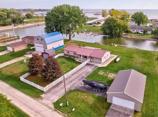 4545 Lake Huron Dr, Standish, MI 48658
