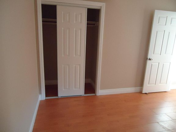 BedRoom1's closet