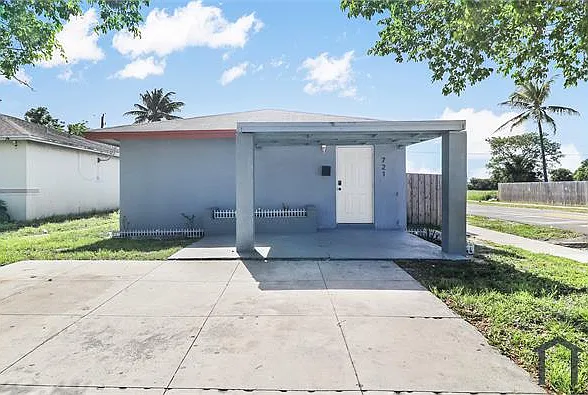 4 bed, $2,985 — Photo 3